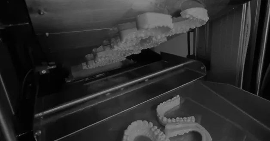 Revolutionary SLA 3D Printing Hits 3300mm/h with Conveyor Belt Technology